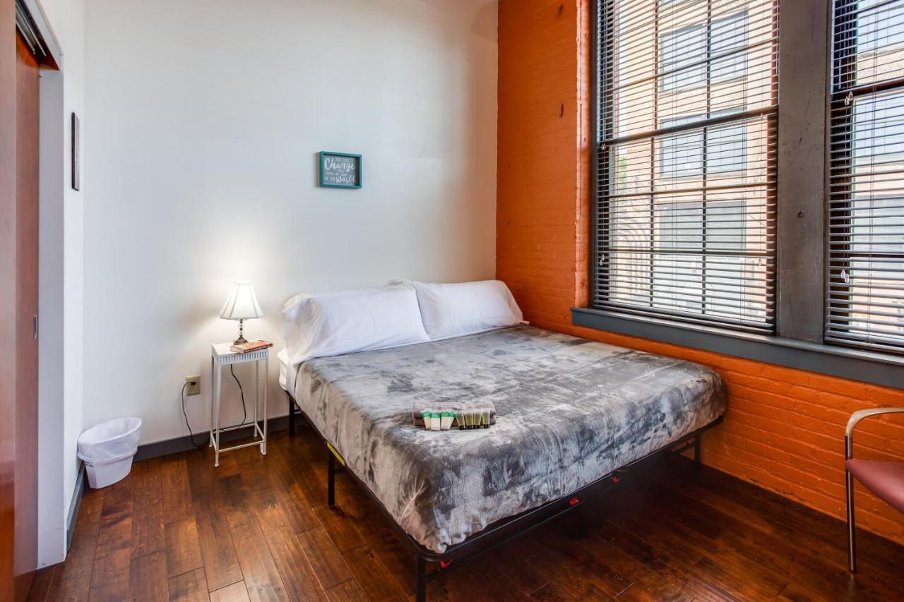 Ny Style Centric Loft With King Bed By Park Ave Daire Rochester Dış mekan fotoğraf